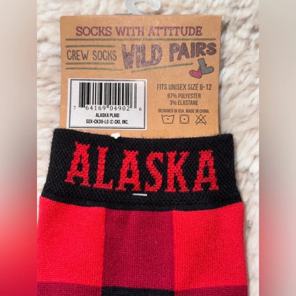 Alaska Socks Wild Pairs Crew Socks Unisex Size 6-12 Polyester Elastane Red Plaid